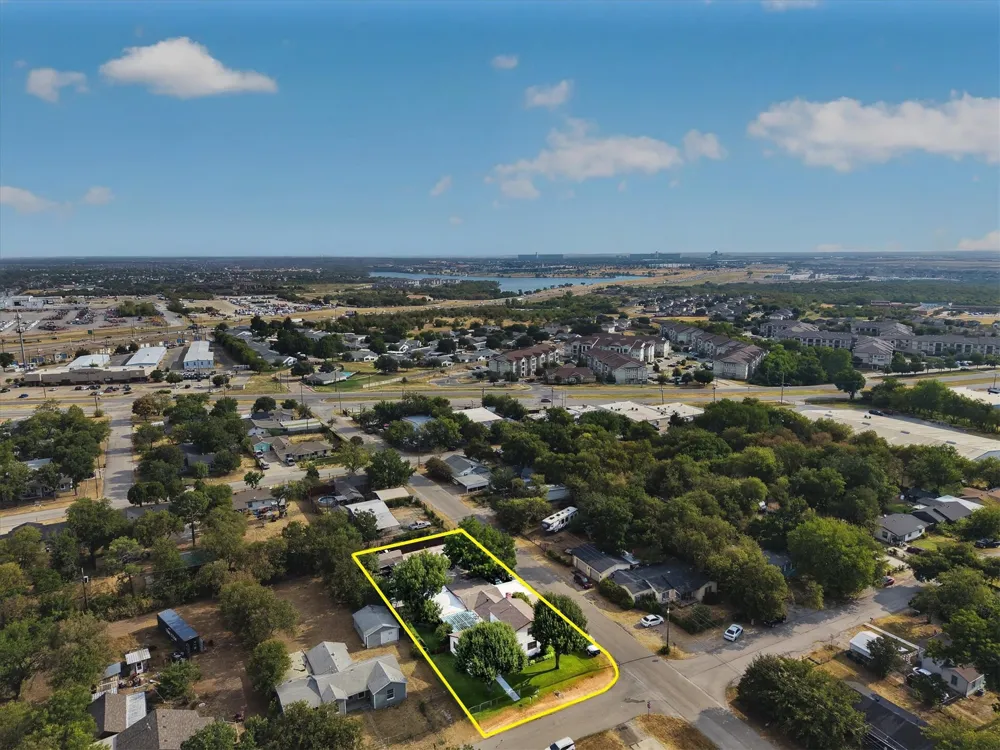 5800 Isbell Street Sansom Park, TX 76114