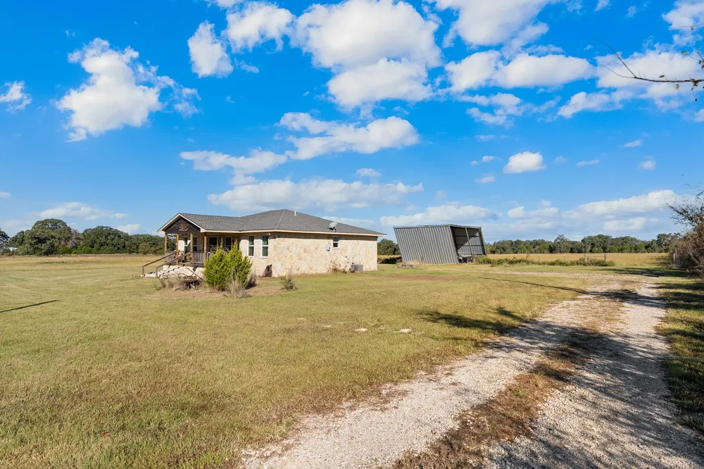 17215 Tarlton Road Mabank, TX 75147