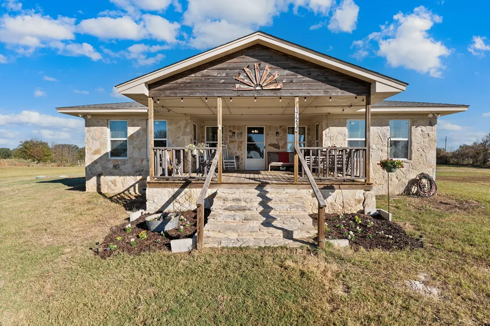 17215 Tarlton Road Mabank, TX 75147