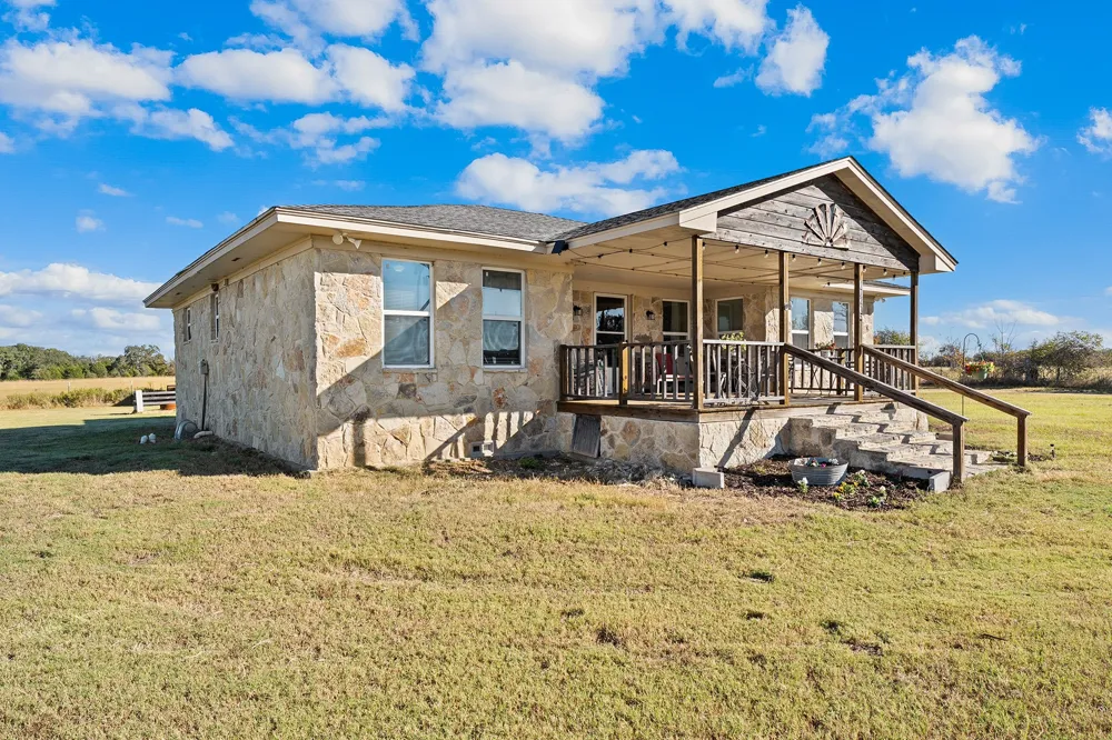 17215 Tarlton Road Mabank, TX 75147