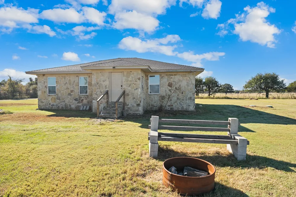 17215 Tarlton Road Mabank, TX 75147