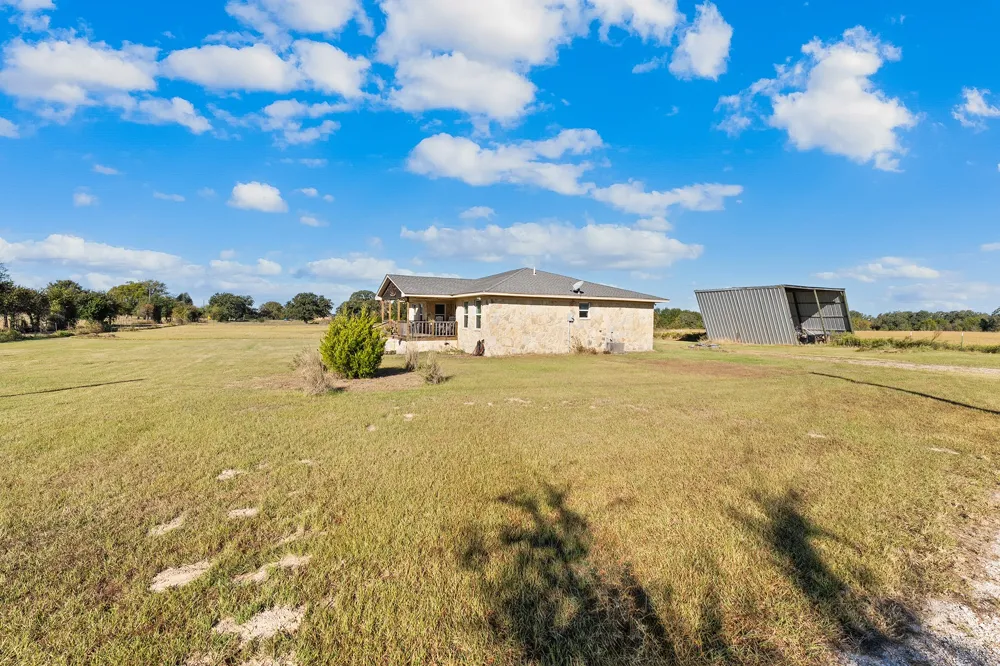 17215 Tarlton Road Mabank, TX 75147