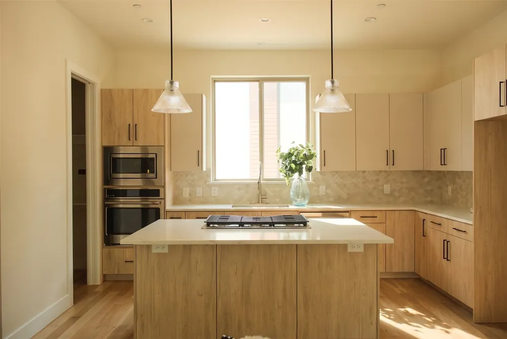 13900 Noel #202 Dallas, TX 75240