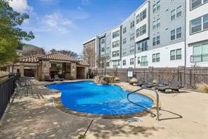 13900 Noel #202 Dallas, TX 75240