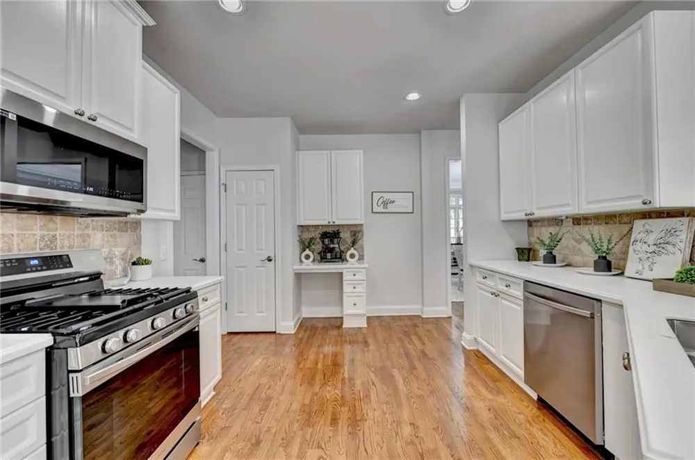 455 Hillcrest View Drive Suwanee, GA 30024