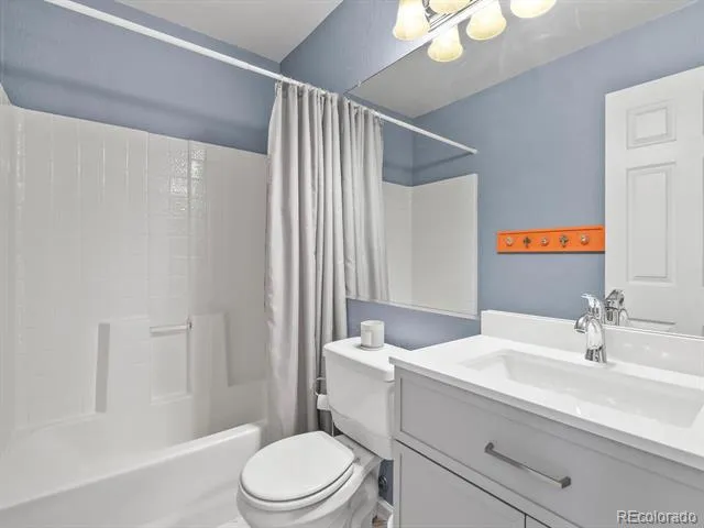 19408 E 40th Place Denver, CO 80249