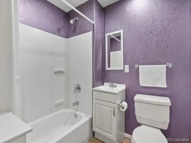 19408 E 40th Place Denver, CO 80249