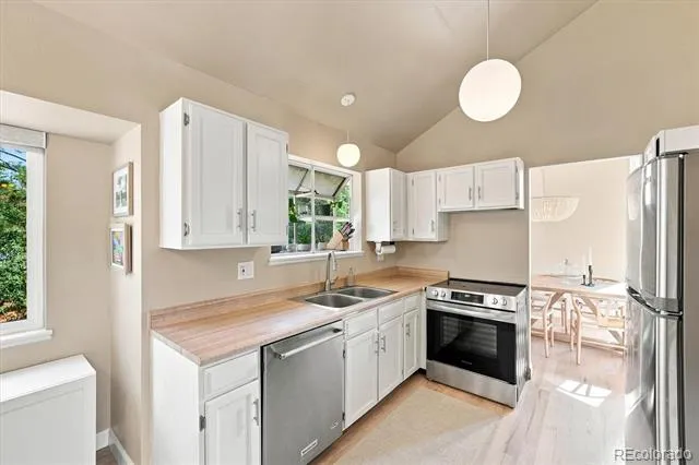 10919 E Maplewood Drive Englewood, CO 80111