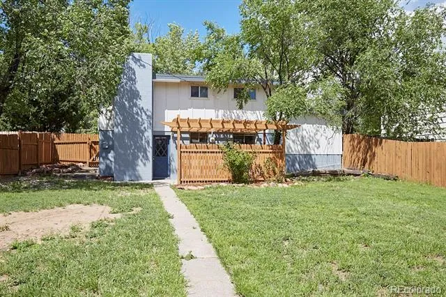 241 Elmwood Drive Colorado Springs, CO 80907