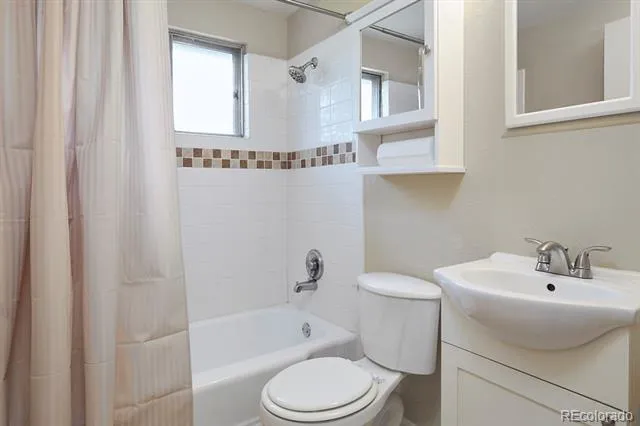 241 Elmwood Drive Colorado Springs, CO 80907