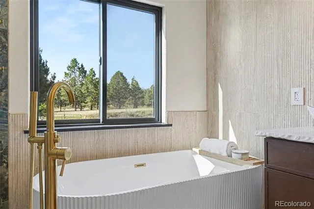 4990 Black Fox Circle Elizabeth, CO 80107