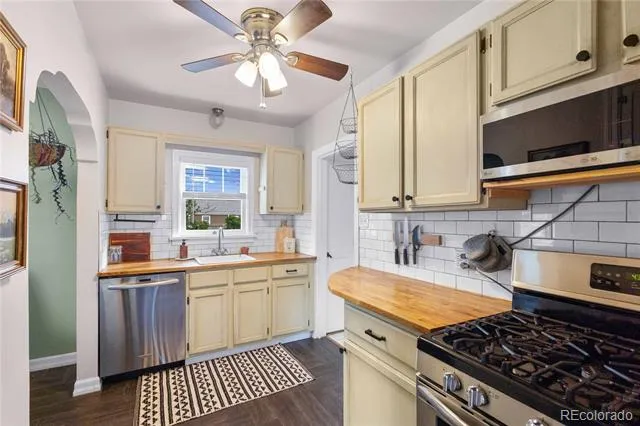 3875 Harlan Street Wheat Ridge, CO 80033