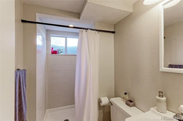 7136 Otis Street Arvada, CO 80003