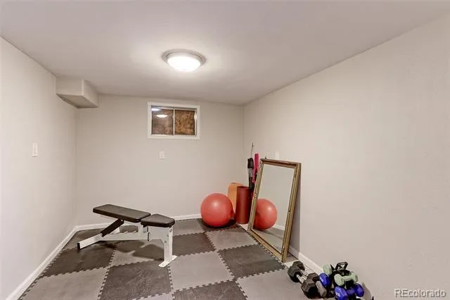 7136 Otis Street Arvada, CO 80003