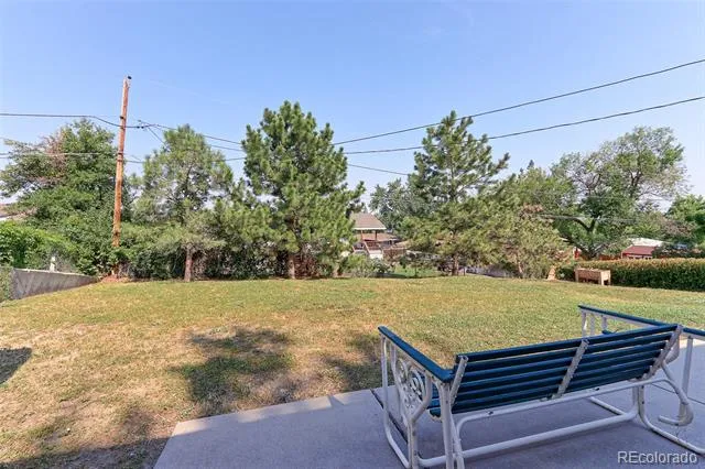 7136 Otis Street Arvada, CO 80003
