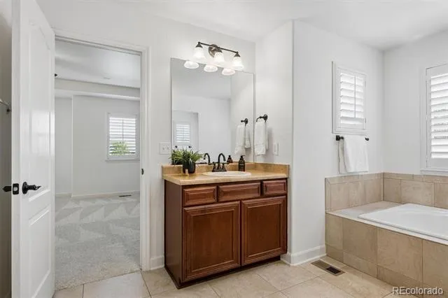 7694 S Eaton Park Court Aurora, CO 80016
