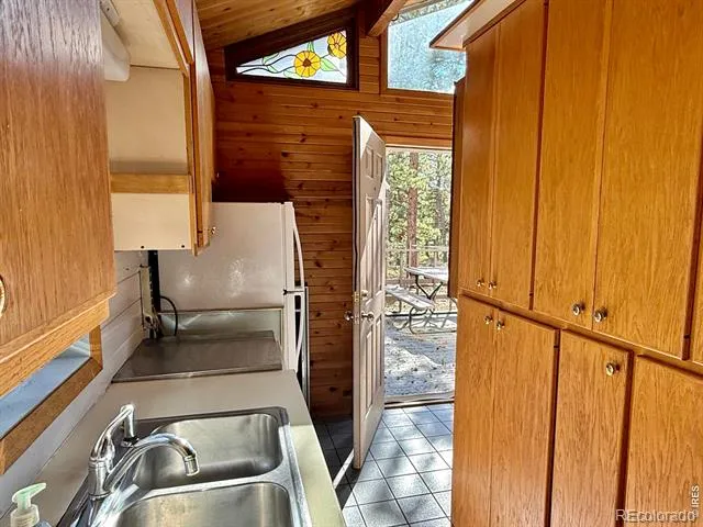 6687 Overland Road Ward, CO 80481