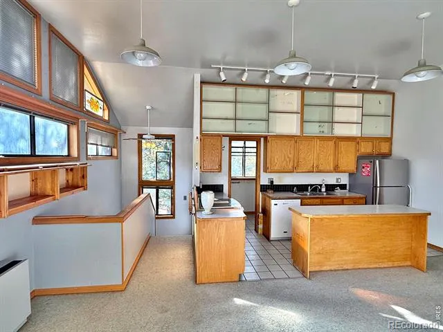 6687 Overland Road Ward, CO 80481