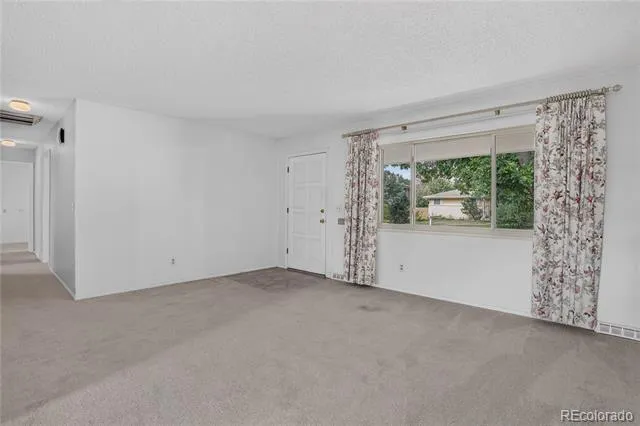 2974 S Eaton Street Denver, CO 80227