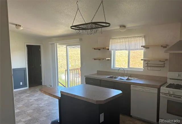 1326 Kaufman Road Hartsel, CO 80449