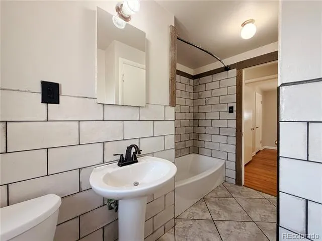 442 Fulton Street Aurora, CO 80010