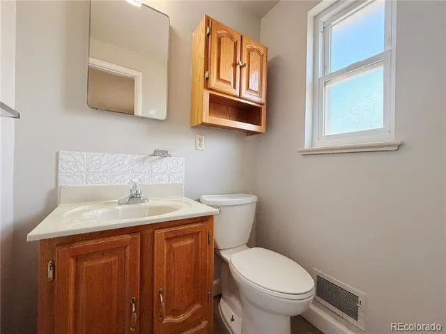 442 Fulton Street Aurora, CO 80010