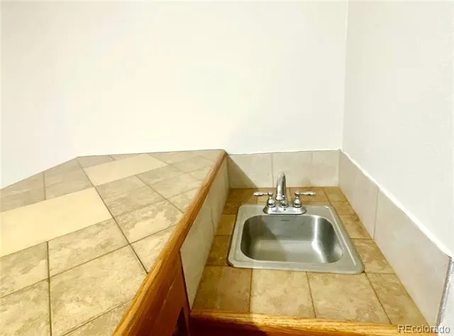 442 Fulton Street Aurora, CO 80010