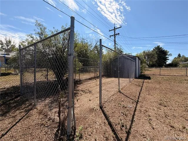 442 Fulton Street Aurora, CO 80010