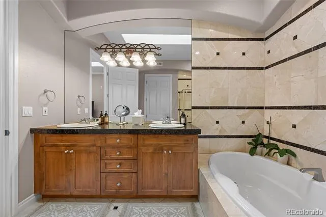 40 Madison Street #303 Denver, CO 80206