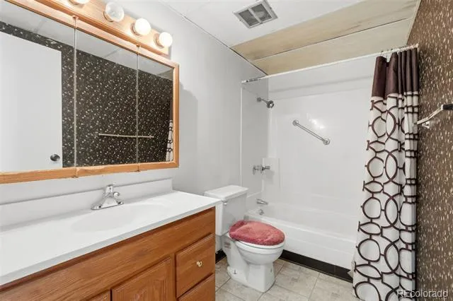 2130 S Vaughn Way #202E Aurora, CO 80014
