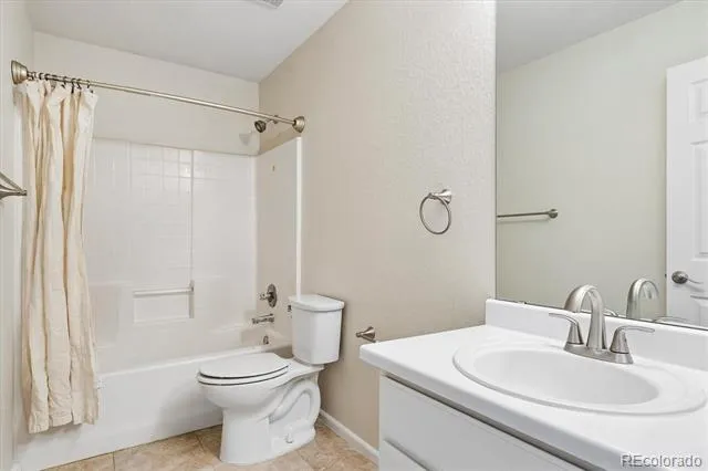 9849 Chatswood Trail Highlands Ranch, CO 80126