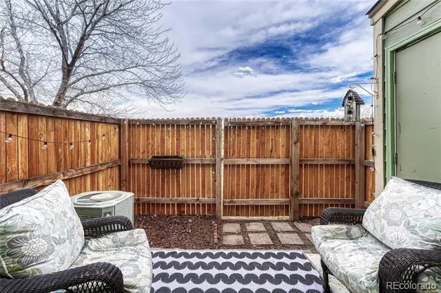1662 S Idalia Circle #J Aurora, CO 80017
