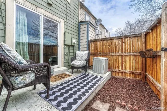 1662 S Idalia Circle #J Aurora, CO 80017