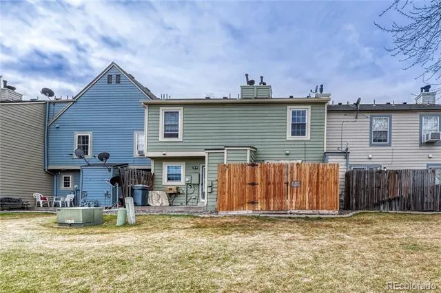 1662 S Idalia Circle #J Aurora, CO 80017