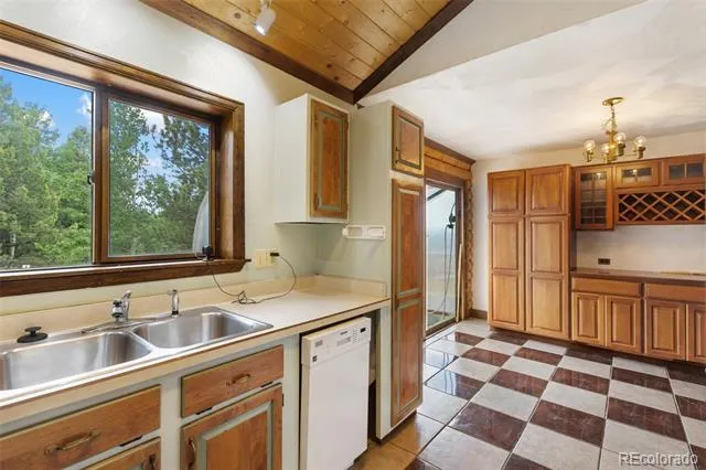 124 Cradle Lake Drive Divide, CO 80814