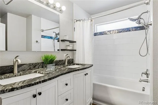 4348 S Queen Court Littleton, CO 80127