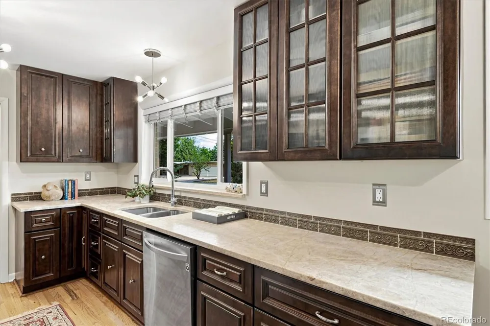 546 W Lake Avenue Littleton, CO 80120