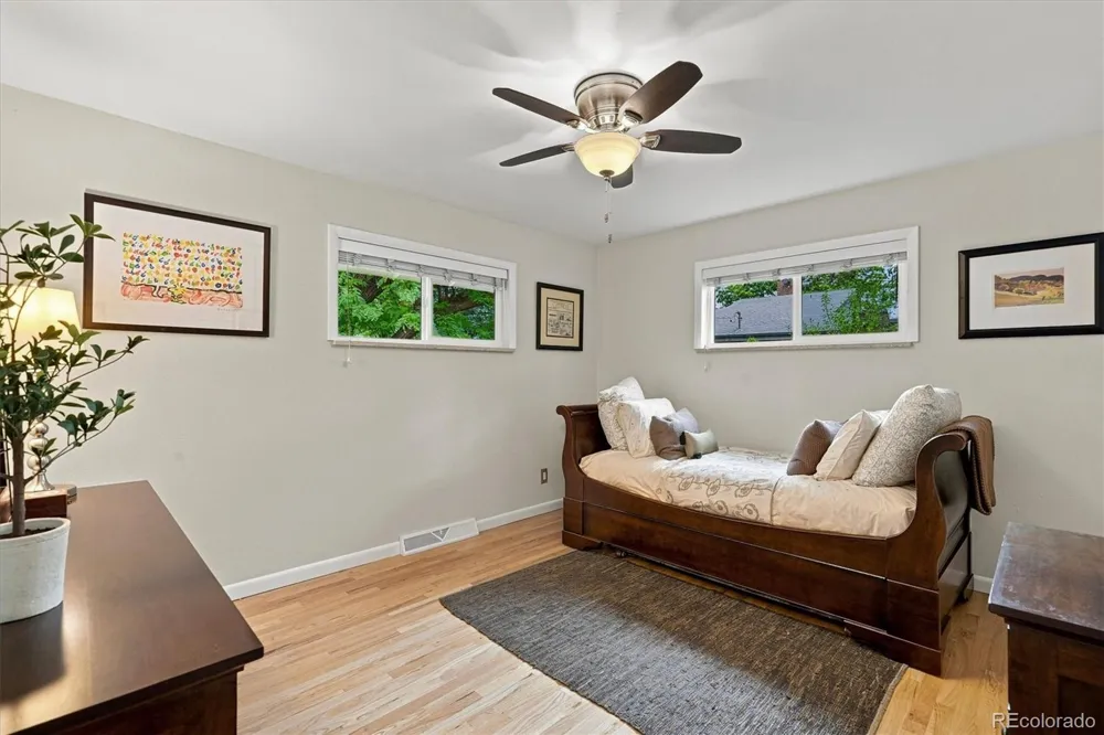 546 W Lake Avenue Littleton, CO 80120