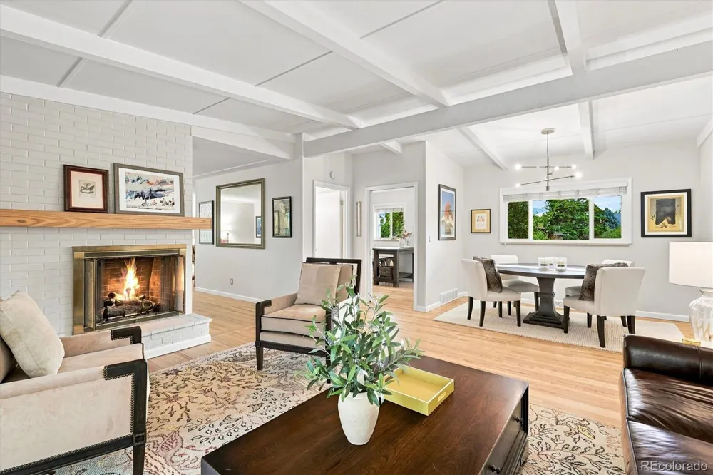 546 W Lake Avenue Littleton, CO 80120