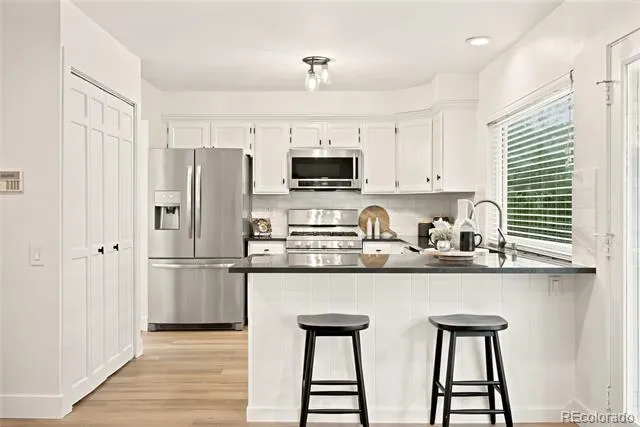 7572 S Rosemary Circle Englewood, CO 80112