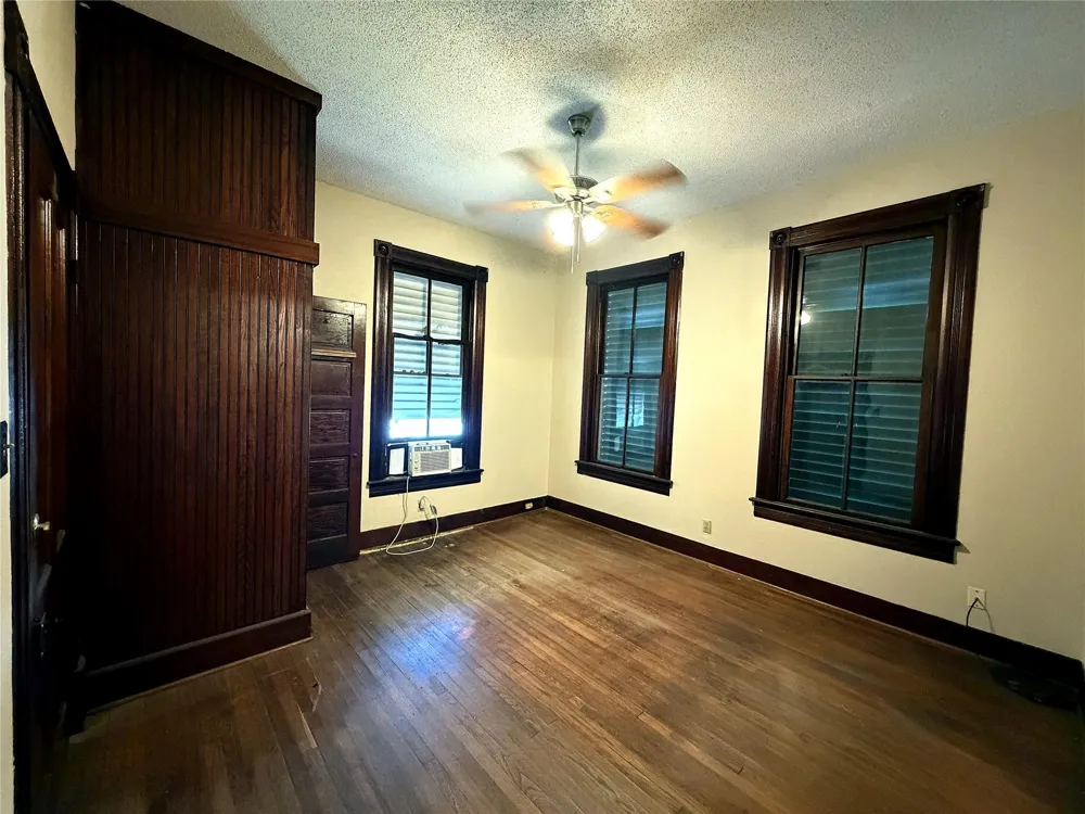 3716 Avenue K Galveston, TX 77550