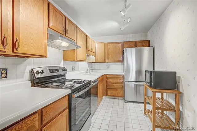 13635 E Bates Avenue #403 Aurora, CO 80014