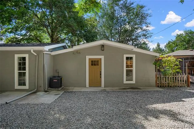 2112 9th Avenue Longmont, CO 80501