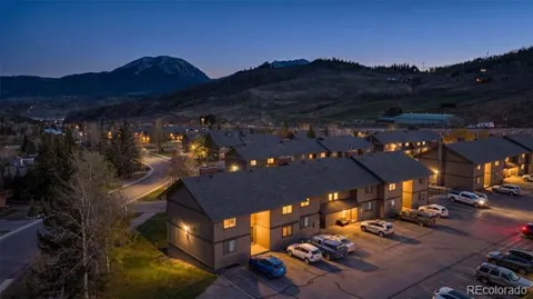 983 Straight Creek Drive #304