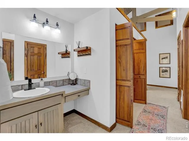 13910 Saint Vrain Drive Lyons, CO 80540
