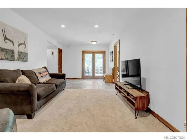 13910 Saint Vrain Drive Lyons, CO 80540