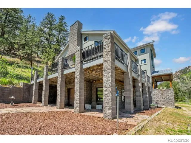 13910 Saint Vrain Drive Lyons, CO 80540
