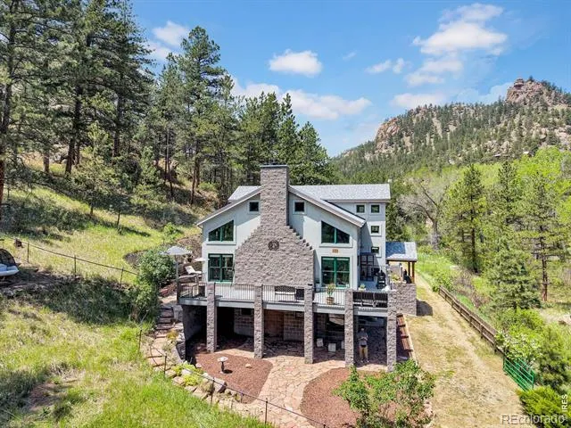 13910 Saint Vrain Drive Lyons, CO 80540