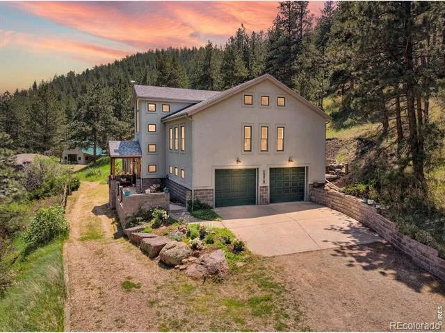 13910 Saint Vrain Drive Lyons, CO 80540