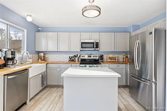 3205 Cowhand Drive Colorado Springs, CO 80922